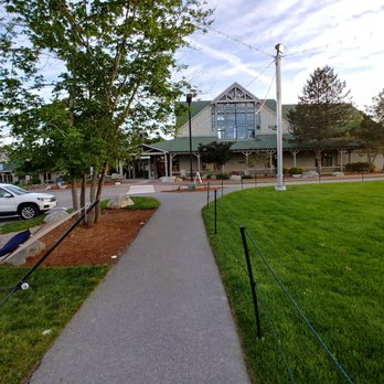 L.L. Bean - Outdoor Gear Near Me - Freeport, Maine