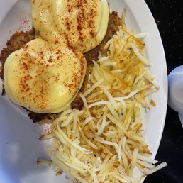 Crab cake Benedict
