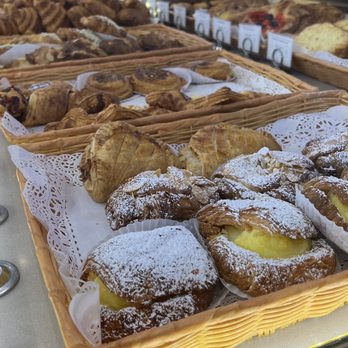 Le Paris Brest Cafe - Patisserie/Cake Shop Near Me - Henderson, Nevada Le Paris Brest Cafe - Patisserie/Cake Shop Near Me - Henderson, Nevada