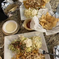 Cantina Bravo - Both pollo rubies!