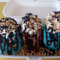 Carousel Ice Cream & Cake - 3 scoop sundae. All the toppings. Blue Heaven Gelato, Choc Crunchy Fudge and Bubblegum.