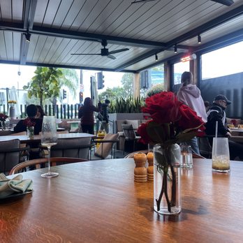 Mood - Outside seating - Breakfast & Brunch Near Me - Los Angeles, California Mood - Outside seating - Breakfast & Brunch Near Me - Los Angeles, California