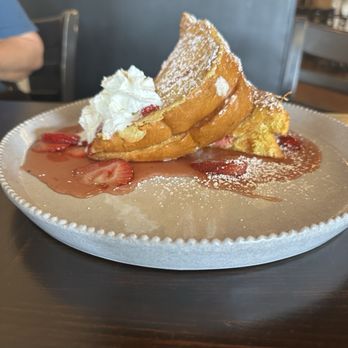 Tony’s Kitchen - Creamy Stuffed French Toast - Breakfast & Brunch Near Me - Long Beach, California