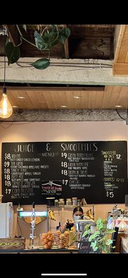 Freshies Bagels and Juice by null