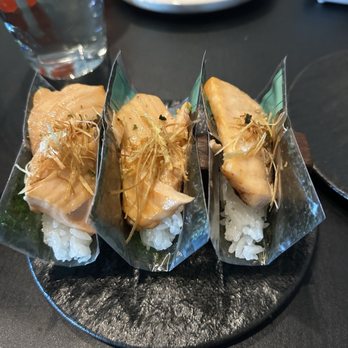 The Nori - Salmon and Avocado hand roll. Special request: avocado on the side (for me to eat) and seared the salmon well (for my picky daughter). - Sushi Bars Near Me - Las Vegas, Nevada The Nori - Salmon and Avocado hand roll. Special request: avocado on the side (for me to eat) and seared the salmon well (for my picky daughter). - Sushi Bars Near Me - Las Vegas, Nevada