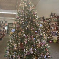Christmas Mouse - Duck - A very glamorous tree but this picture doesn't do it justice.