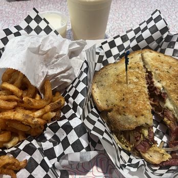 Beeps Fast Food - Pastrami Reuben Sandwich - Fast Food Near Me - Van Nuys, California Beeps Fast Food - Pastrami Reuben Sandwich - Fast Food Near Me - Van Nuys, California