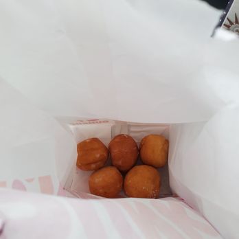 Dunkin' - Munchkins just drops in the carry out bag not the little bag they are usually put in first then in carry out bag. - Donuts Near Me - Stockbridge, Georgia Dunkin' - Munchkins just drops in the carry out bag not the little bag they are usually put in first then in carry out bag. - Donuts Near Me - Stockbridge, Georgia