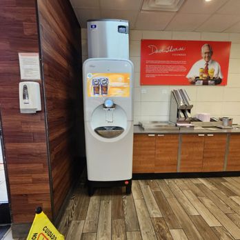 Wendy's - Burgers Near Me - Austin, Texas Wendy's - Burgers Near Me - Austin, Texas