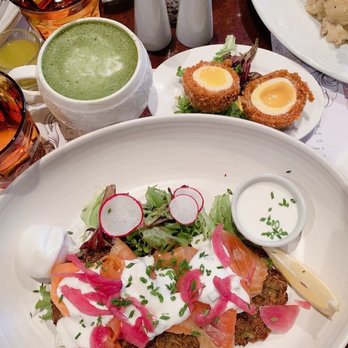 Janine Café - Breakfast & Brunch Near Me - Montreal, Quebec