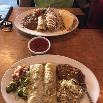 Roja Mexican Grill - Mexican Near Me - Omaha, Nebraska