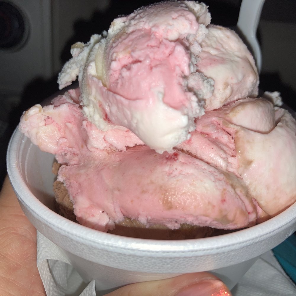 Roller's Hand Dipped Ice Cream - Strawberry cheesecake - Ice Cream & Frozen Yogurt Near Me - Belleville, Michigan Roller's Hand Dipped Ice Cream - Strawberry cheesecake - Ice Cream & Frozen Yogurt Near Me - Belleville, Michigan