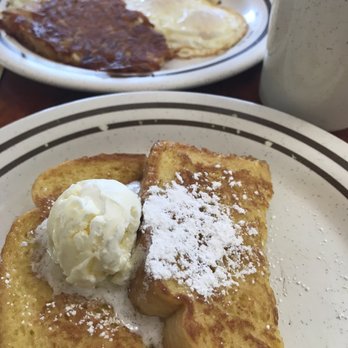Breakfast Cafe - French toast with potato and hash browns - Breakfast & Brunch Near Me - Oak Park, California