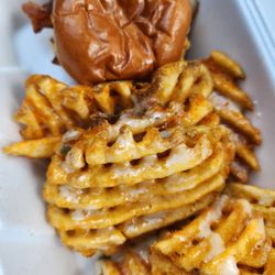 Smalls Sliders - Biggy smalls burger with queso fries