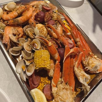 Ocean Crab - Crab legs, clams, shrimp platter - Seafood Near Me - Chantilly, Virginia