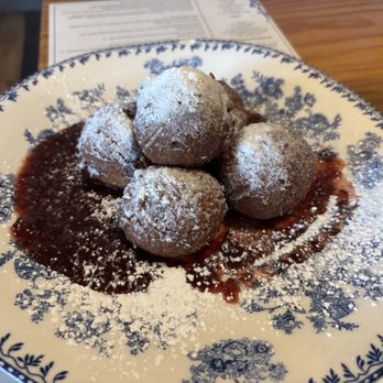 Cecilia - Complimentary doughnuts - Breakfast & Brunch Near Me - Vancouver, Washington Cecilia - Complimentary doughnuts - Breakfast & Brunch Near Me - Vancouver, Washington