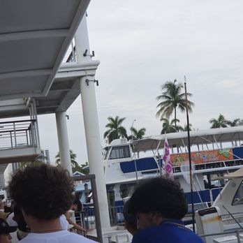 Bayride Tours - Boat Charters Near Me - Miami, Florida Bayride Tours - Boat Charters Near Me - Miami, Florida
