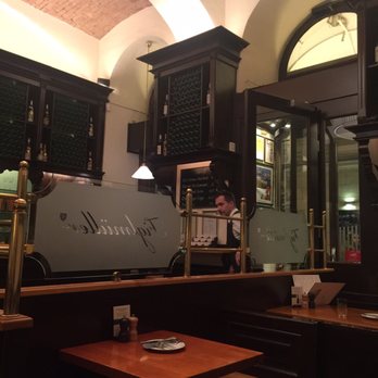 Figlmüller - Nice deco - Austrian Near Me - Vienna, 9