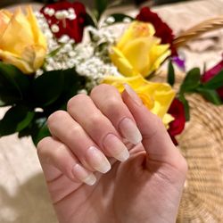 Creative Nails Salon
