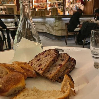 Le Diplomate - Bread service - Brasseries Near Me - Washington, DC, District of Columbia