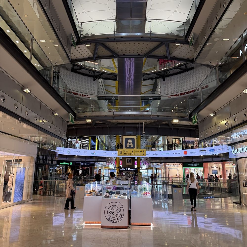 The Best 10 Shopping near Barcelona Airport Hotel in El Prat de Llobregat,  Barcelona - Yelp, image size:1000x1000