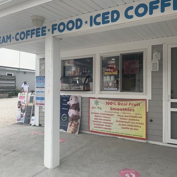 Beach Bums Cafe & Creamery - Ice Cream & Frozen Yogurt Near Me - Westerly, Rhode Island