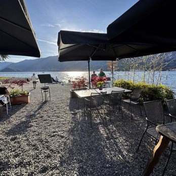 Riverside Bar - Outside seating - Tiki Bars Near Me - Bellagio, Colorado