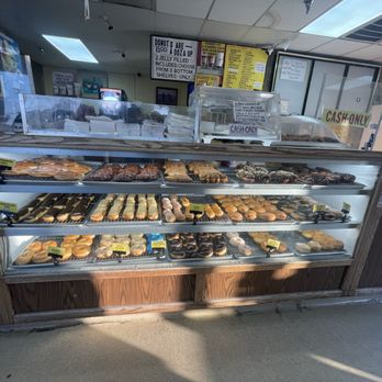 Foster's Donuts - Donuts Near Me - Fresno, California
