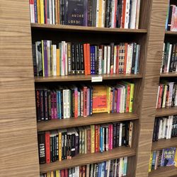 Gladys Books & Wine