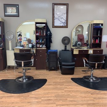 U & I Nails - Nail Salons Near Me - Tehachapi, California