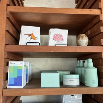 Community Goods - Interior - Coffee & Tea Near Me - Los Angeles, California Community Goods - Interior - Coffee & Tea Near Me - Los Angeles, California