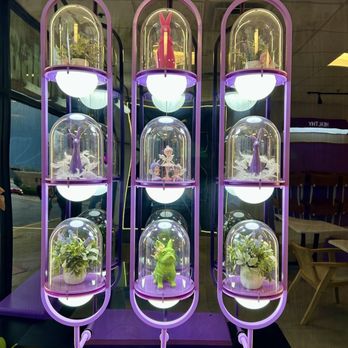 Purple Yum Bakery Cafe - Decor - Bakeries Near Me - Lexington, Kentucky