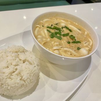 Bowl Thai Grill - Chicken Tom Kha - Thai Near Me - Gardena, California