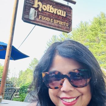Hofbrau - American Near Me - Interlochen, Michigan