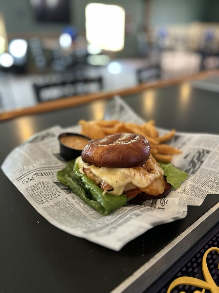 The Locals Grill and Tavern Logo