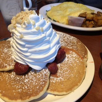 Eggs 'n Things - Waikiki Beach Eggspress - Strawberry pancakes. Part of the set meal. - Breakfast & Brunch Near Me - Honolulu, Hawaii Eggs 'n Things - Waikiki Beach Eggspress - Strawberry pancakes. Part of the set meal. - Breakfast & Brunch Near Me - Honolulu, Hawaii