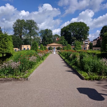 Linnémuseet - Beautiful garden. - Museums Near Me - Uppsala, C