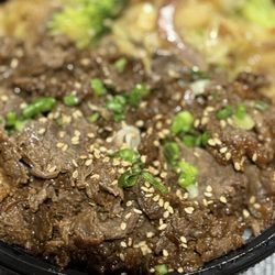 Korean Chili - Close up of bugolgi bowl