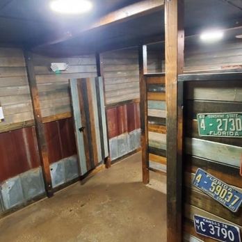 Pee Pa's Garage - Breweries Near Me - Pinellas Park, Florida