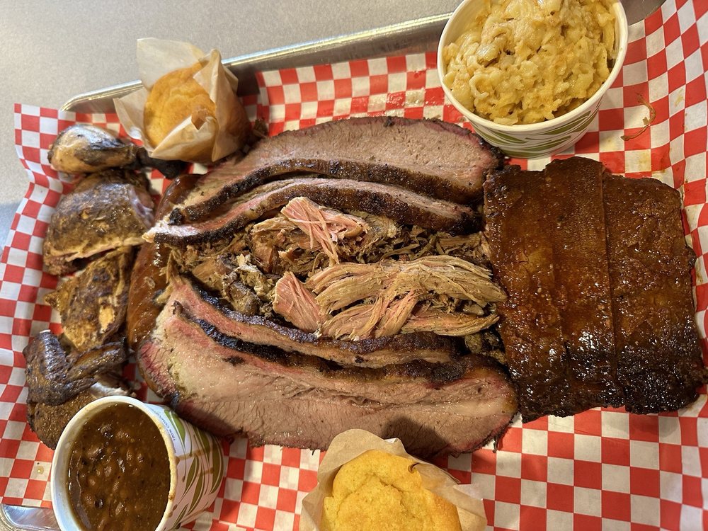 Backroads Smokehouse BBQ Logo