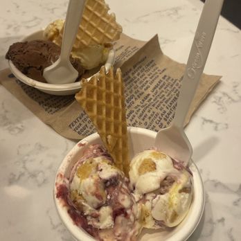 Jeni's Splendid Ice Creams - Wedding Cake, Dark Chocolate, Butterscotch Popcorn - Ice Cream & Frozen Yogurt Near Me - Philadelphia, Pennsylvania Jeni's Splendid Ice Creams - Wedding Cake, Dark Chocolate, Butterscotch Popcorn - Ice Cream & Frozen Yogurt Near Me - Philadelphia, Pennsylvania