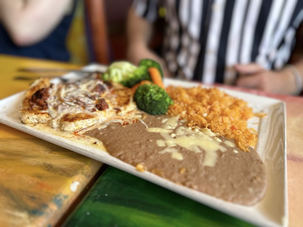 El Agave — Mexican restaurant in Warrenton