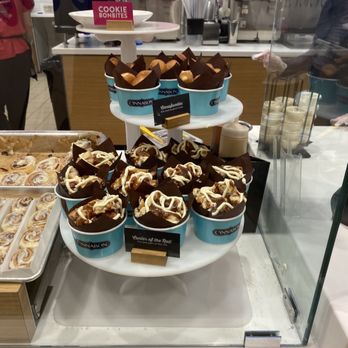 Cinnabon - Inside - Bakeries Near Me - Dearborn, Michigan