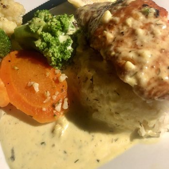 Corner House Pub and Grill - Salmon with rice and vegetables - Pubs Near Me - Uxbridge, Ontario