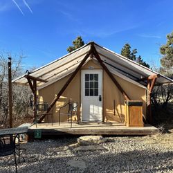 Zion Ponderosa Ranch Resort - Deluxe Glamping spot