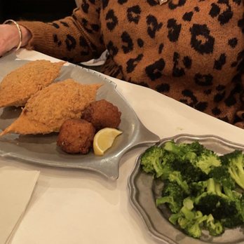 Mike Anderson's - Gonzales - Stuffed Crabs - Seafood Near Me - Gonzales, Louisiana
