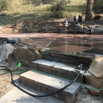 GL Landscaping And Irrigation - steps leading up to a patio - Landscaping Near Me GL Landscaping And Irrigation - steps leading up to a patio - Landscaping Near Me