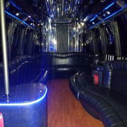 Champagne Limousines - 16-18 PASSENGER LIMO BUS INTERIOR
