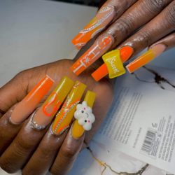 Pretty Me Nail Salon & Boutique