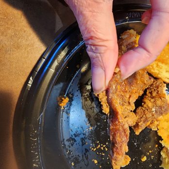 Zaxbys - Roadkill would have been better but the staff was pleasant. Unable to chew my chicken sandwich it was so hard. - Chicken Wings Near Me - Winchester, Tennessee